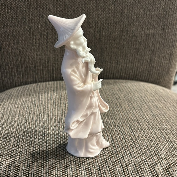 Asian porcelain statue - Picture 2 of 5